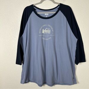 REI Co-Op Women’s Sz 3X, two color t-shirt Athleisure Camping Hiking Outdoors